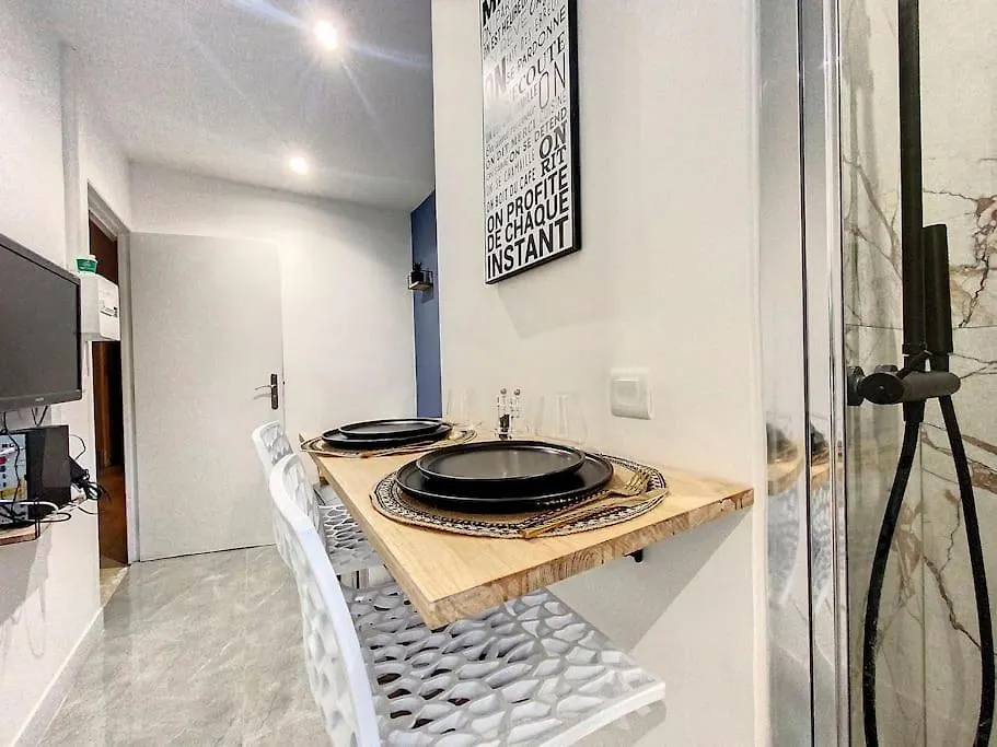 Appartement Cirodde 33 - Proche Croisette Et De La Mer à Cannes 0*,  France